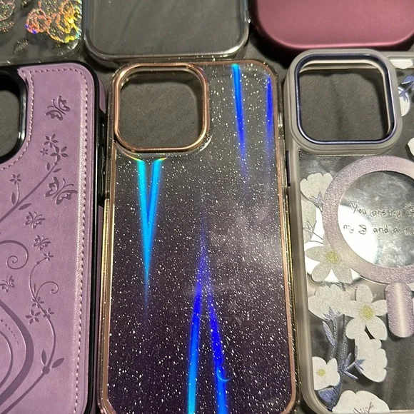 iPhone 14 Pro Max cases - Picture 3 of 9